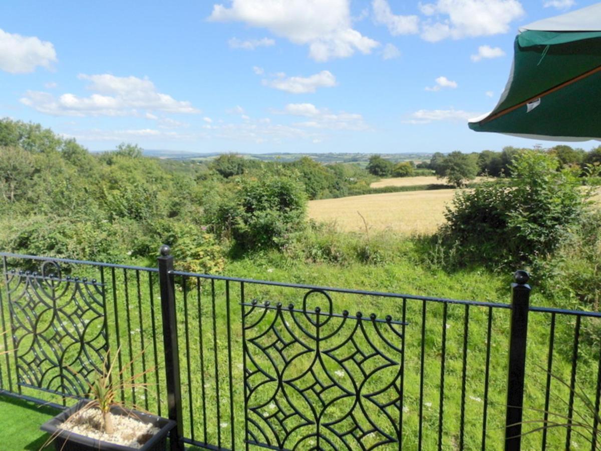 Beautiful 3-Bed Cottage In Cornwall Callington Экстерьер фото